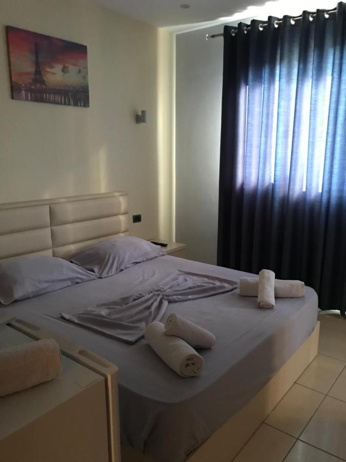 Hotel Sarda Deja's Ford Esterno foto